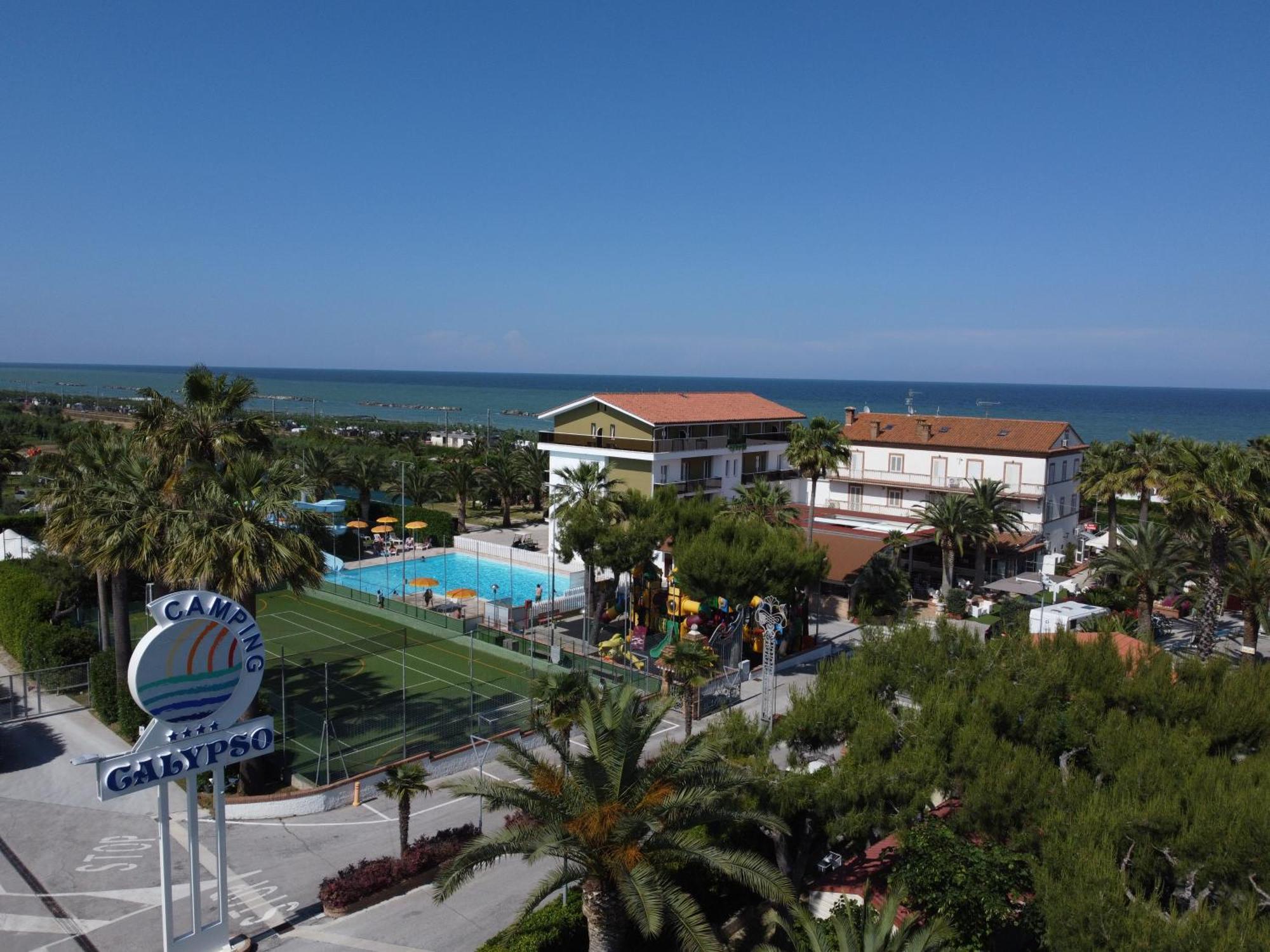 Camping Villaggio Calypso Купра-Мариттіма Екстер'єр фото